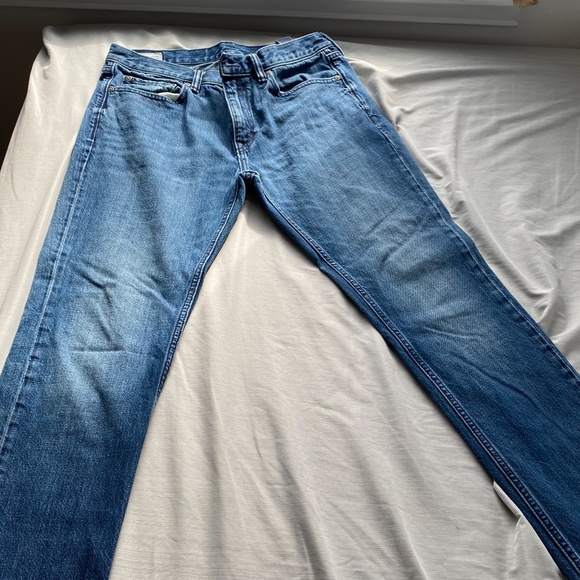 Banana Republic Slim Fit Blue Jeans (32x32) - Picture 1 of 9